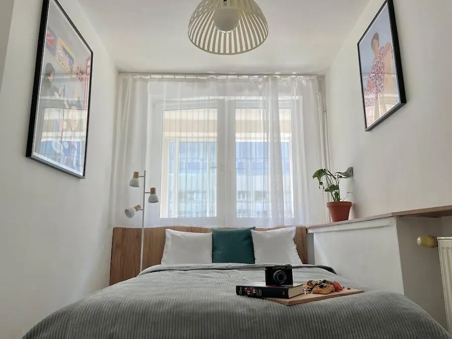 Oomph Modern Apartment With Balcony Warszawa 0*,  Polen